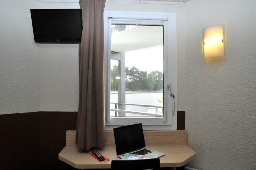 Brit Hotel Caen Mondeville