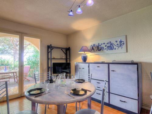 Apartamento Holiday Home Marina 1.3