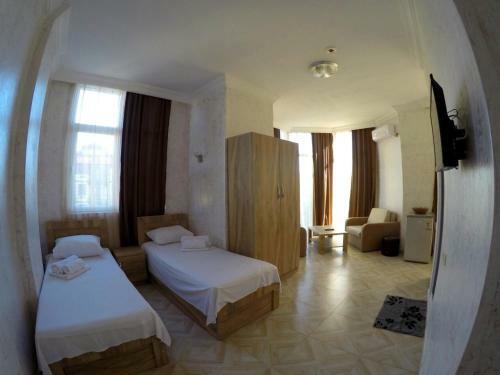 Hostal Hotel Batumi Inn