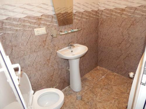 Hostal Hotel Batumi Inn