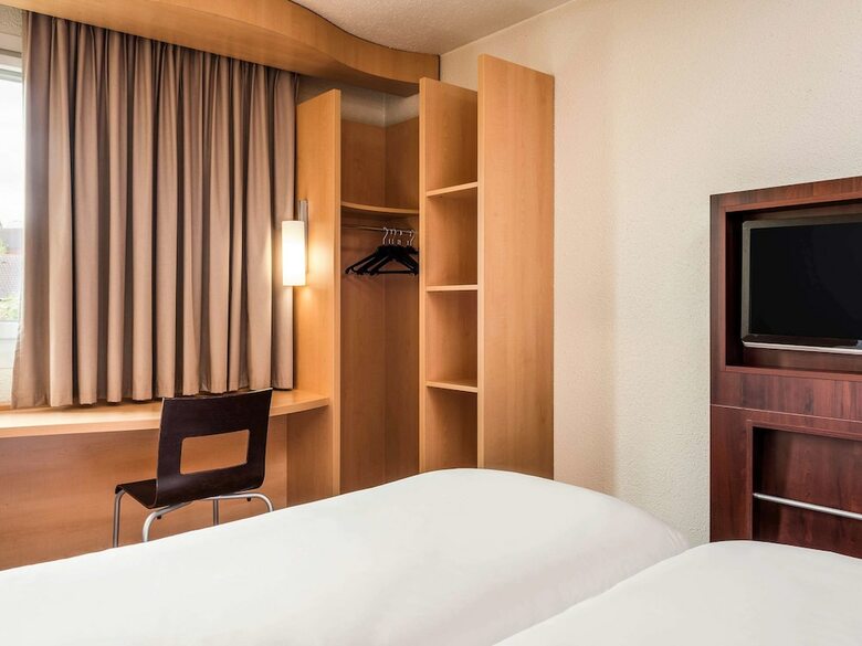 Hotel Ibis Cergy Pontoise Le Port