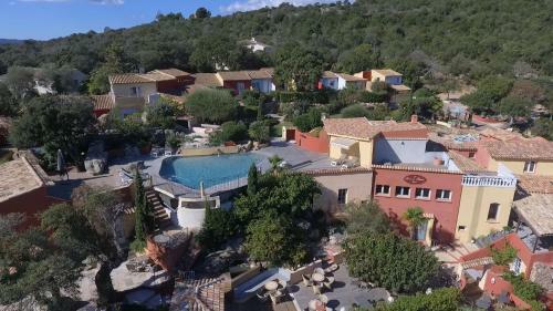 Le Roc E Fiori Hotel - Chc