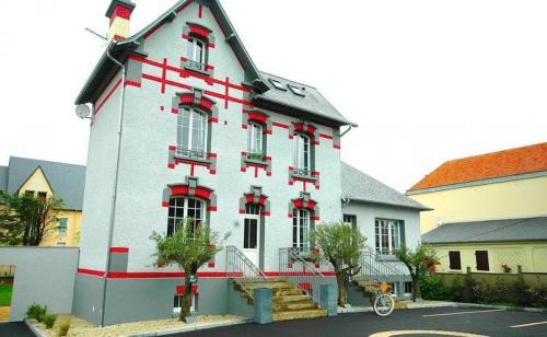 Hostal Le Manoir D'� C�t�
