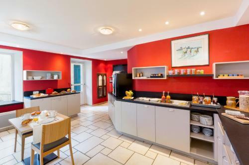 Hotel Best Western Le Dauphin Et Le Spa Du Prieur�