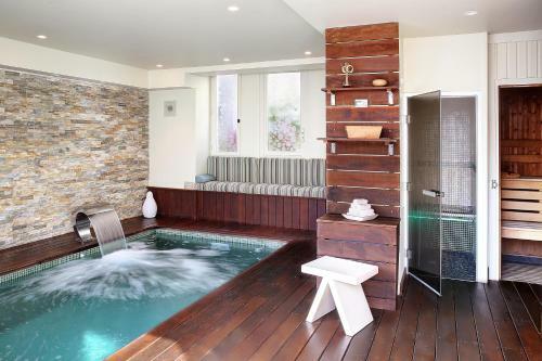 Hotel Best Western Le Dauphin Et Le Spa Du Prieur�