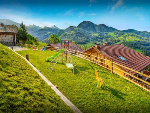 Chalet Caramel - Ovo Network