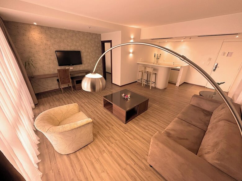 Hotel Kubitschek Plaza
