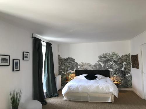 Bed & Breakfast Les Bulles Dor�es Art & Gallery