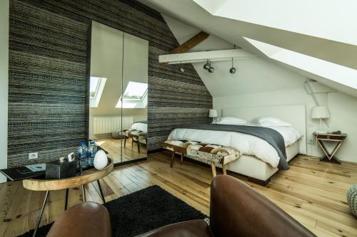 Bed & Breakfast Les Bulles Dor�es Art & Gallery