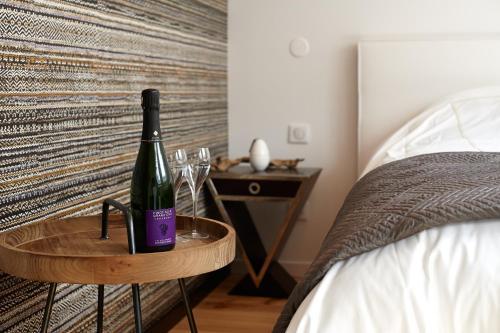 Bed & Breakfast Les Bulles Dor�es Art & Gallery