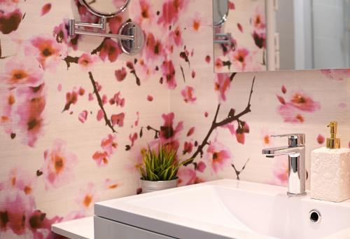 Bed & Breakfast Les Bulles Dor�es Art & Gallery