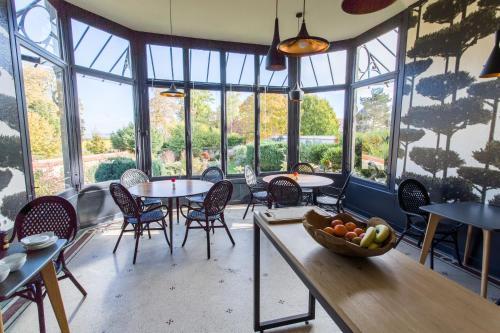 Bed & Breakfast Les Bulles Dor�es Art & Gallery