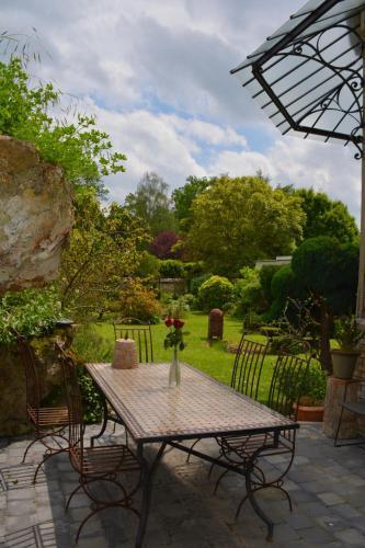 Bed & Breakfast Les Bulles Dor�es Art & Gallery