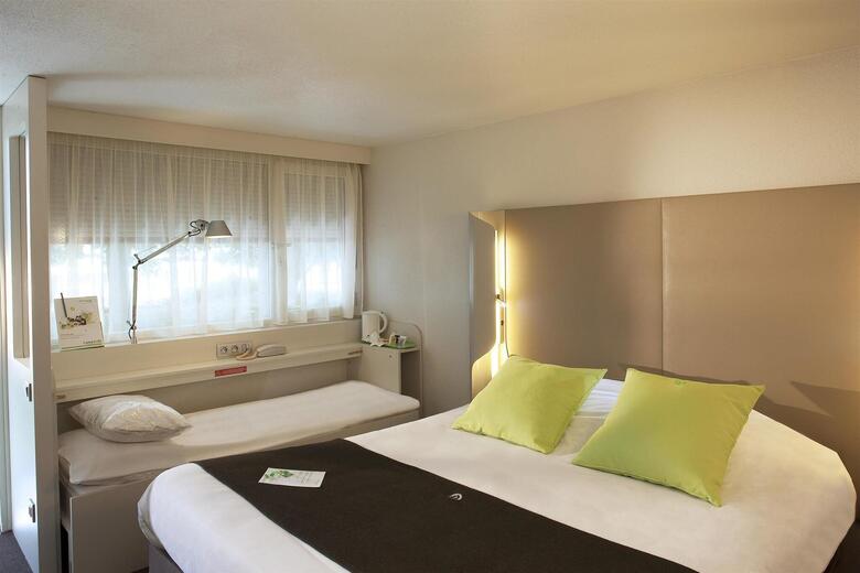 Hotel Campanile Clermont-ferrand ~ Riom