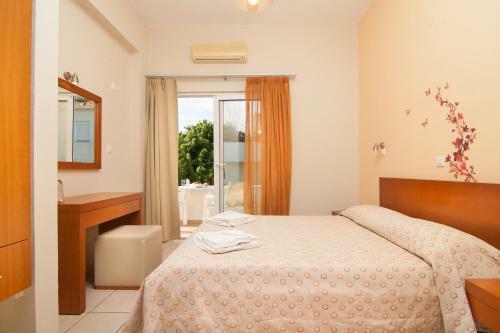Skinos Apartments