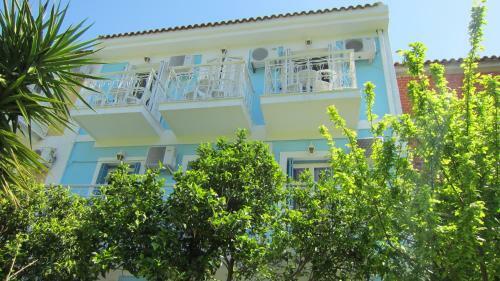 Hostal G. Sandalis Hotel
