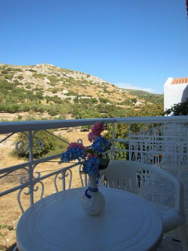 Hostal G. Sandalis Hotel
