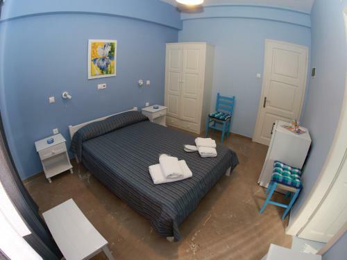 Hostal Theano Guesthouse
