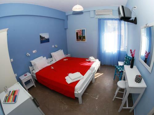 Hostal Theano Guesthouse