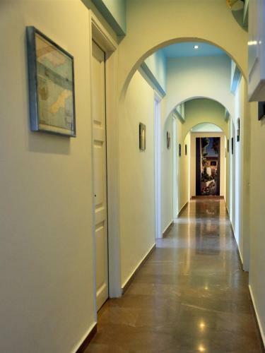 Hostal Theano Guesthouse