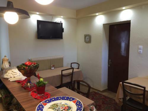 Hostal Bloutsos Rooms