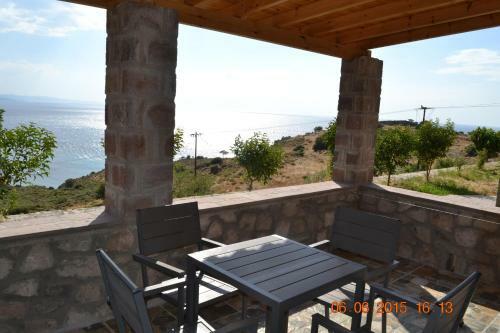 Hostal Villa Molivos Castle