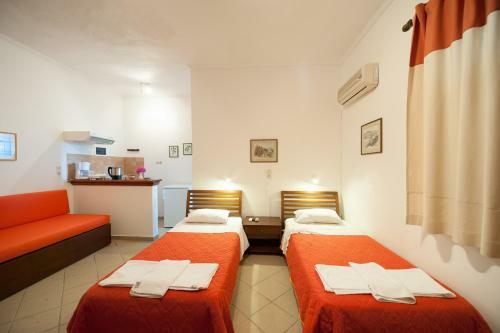 Zarkadis Beach Apartments