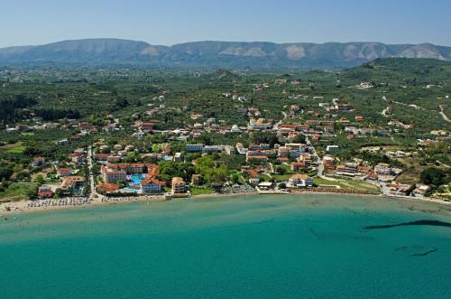 Zarkadis Beach Apartments