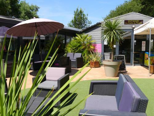 Camping Sunissim Le Paradis By Locatour