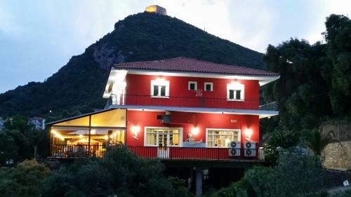 Hostal Anthoussa Rooms