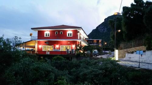 Hostal Anthoussa Rooms