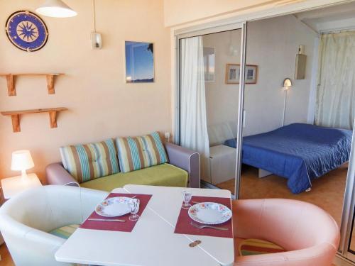 Apartment Marina 2.1