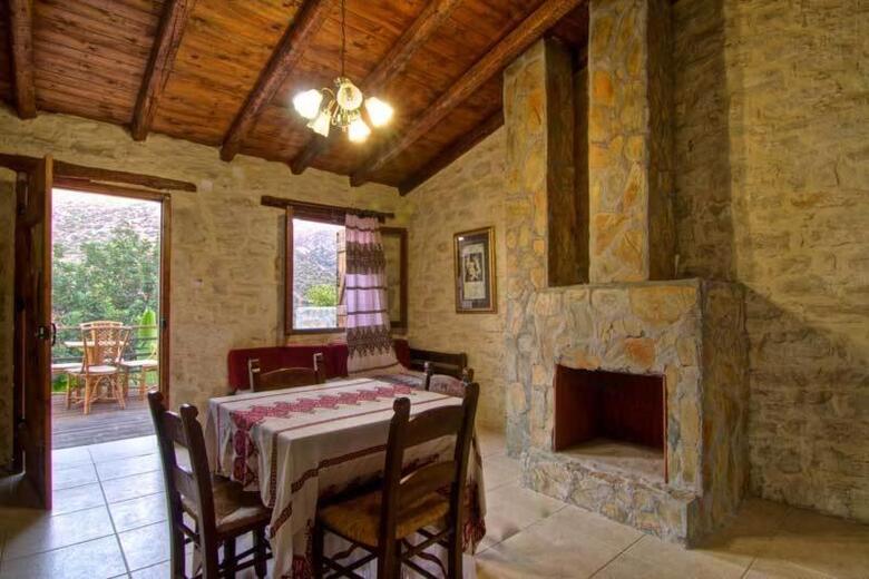 Aparthotel Stone Village Hotel Apartments