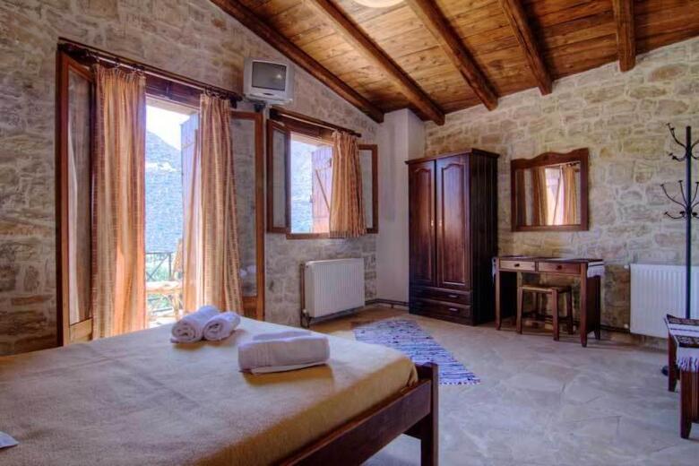 Aparthotel Stone Village Hotel Apartments