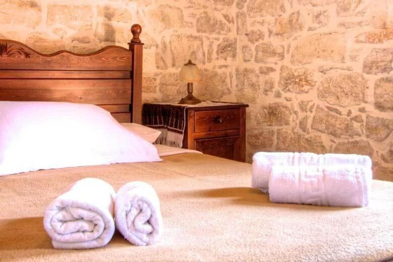 Aparthotel Stone Village Hotel Apartments