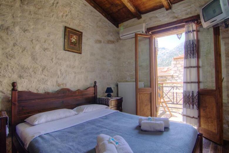 Aparthotel Stone Village Hotel Apartments