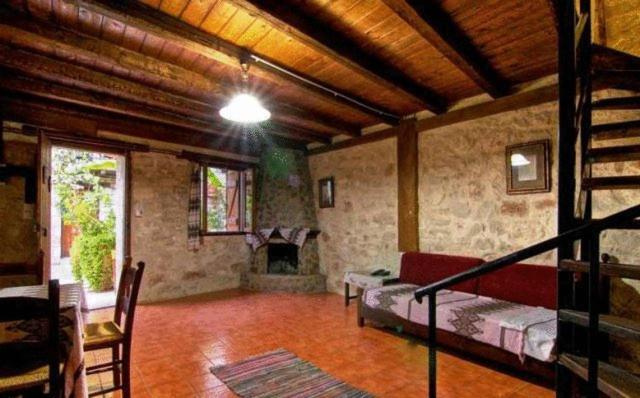 Aparthotel Stone Village Hotel Apartments