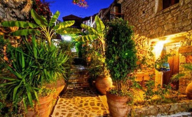 Aparthotel Stone Village Hotel Apartments
