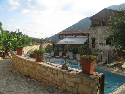 Aparthotel Stone Village Hotel Apartments