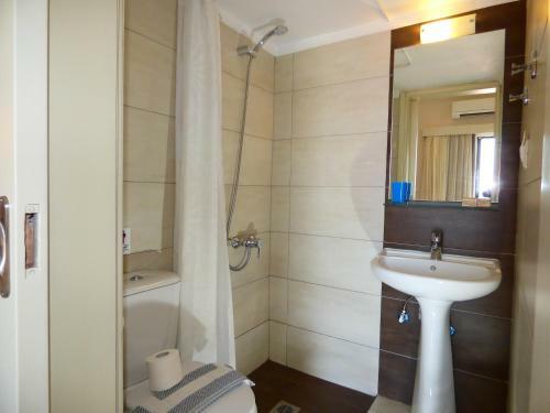 Camelia Studios & Apartments