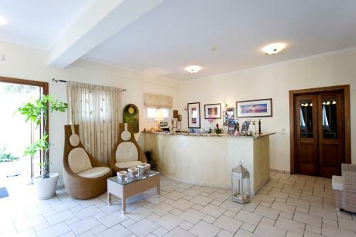 Ostria Hotel