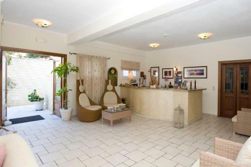 Ostria Hotel