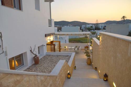 Ostria Hotel