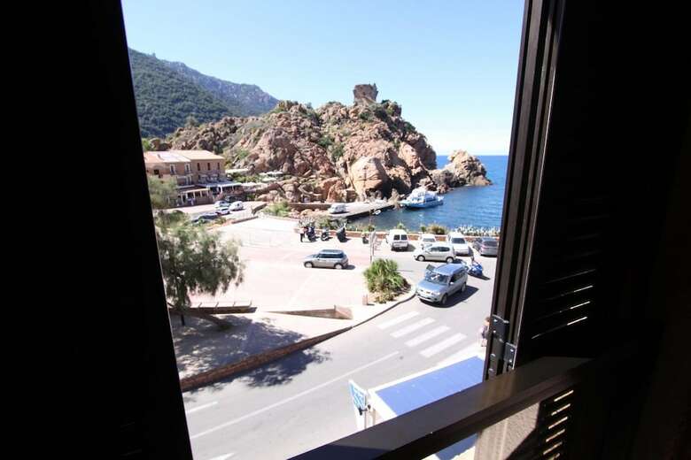 Hotel H�tel Le Subrini