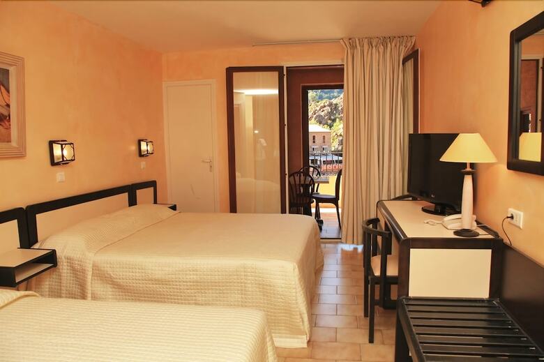 Hotel H�tel Le Subrini