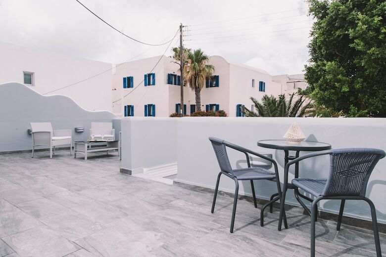 Oasis Hotel