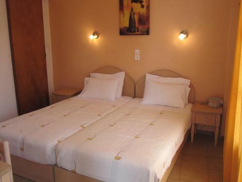 Kavos Hotel