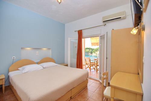 Kavos Hotel