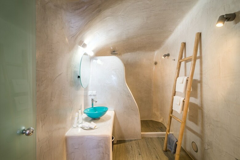 Hotel Angel Luxury Suites