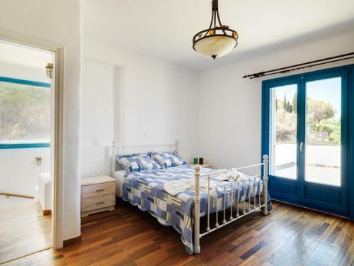 Polos Villa